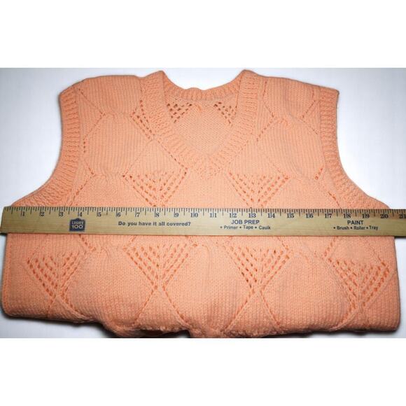 Vintage Peach Diamond Knit Sleeveless Sweater Vest Handmade Look – Cottagecore S - Picture 4 of 6